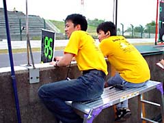 サインガードの宇佐見君とKureさん